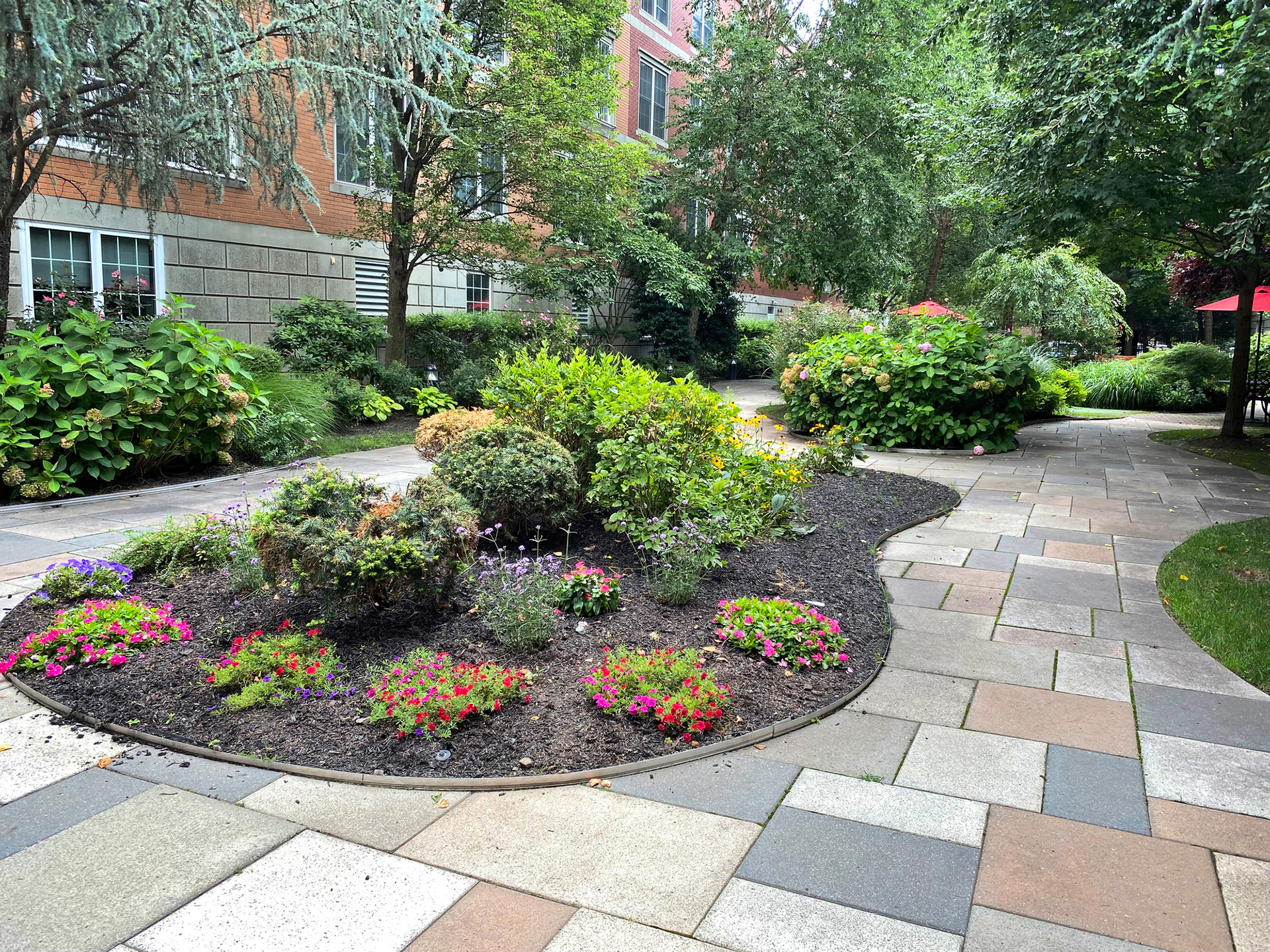 Read more about the article How Does Landscaping Improve Your Business Image?